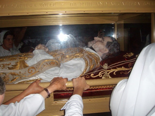 La reliquia de San Juan Bosco llego a Granada, Nicaragua